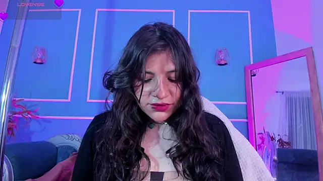 Snapshot of TaraTaylorr chatting on November 5, 2025, 2:11 am TaraTaylorr online show from November 5, 2025, 2:11 am