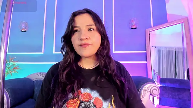 Snapshot of TaraTaylorr chatting on November 25, 2025, 7:03 pm TaraTaylorr online show from November 25, 2025, 7:03 pm