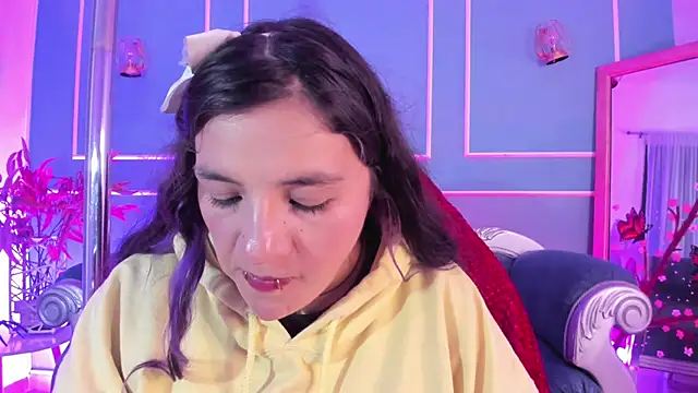 TaraTaylorr online show from February 14, 2026, 7:54 pm