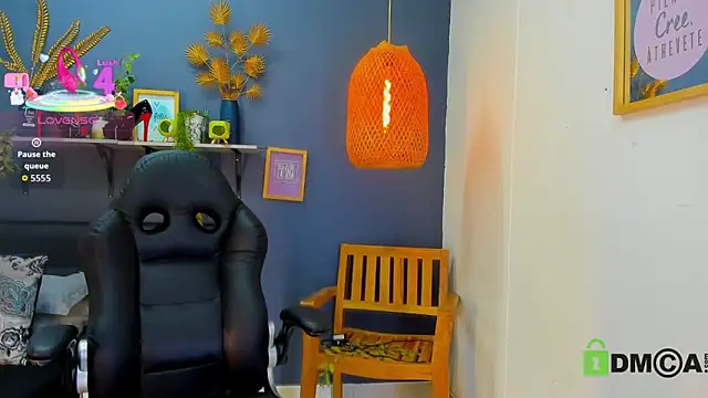 yessila parker online show from April 12, 2026, 9:14 am