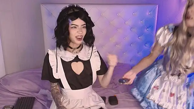  mollycrystal online show from January 8, 2026, 7:32 am