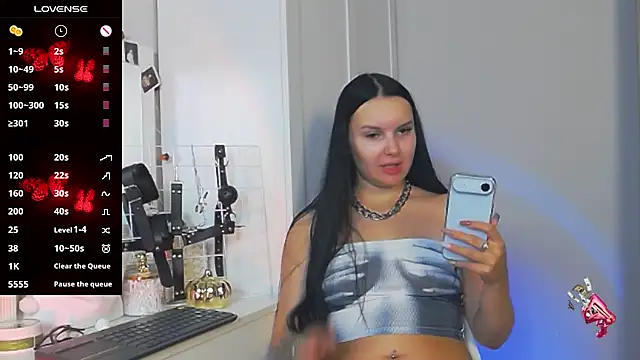 Snapshot of Miss_Vic chatting on October 27, 2025, 3:38 pm Miss Vic online show from October 27, 2025, 3:38 pm