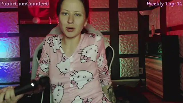 Snapshot of SweetSeraphine chatting on December 3, 2025, 7:05 am SweetSeraphine online show from December 3, 2025, 7:05 am