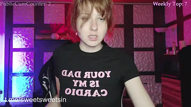 Snapshot of SweetSeraphine chatting on April 23, 2026, 5:04 pm SweetSeraphine online show from April 23, 2026, 5:04 pm