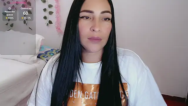 Snapshot of luna_lgomez_ chatting on March 23, 2025, 1:09 am luna lgomez online show from March 23, 2025, 1:09 am