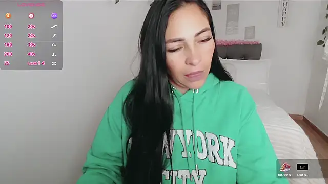 Snapshot of luna_lgomez_ chatting on September 18, 2025, 3:36 pm luna lgomez online show from September 18, 2025, 3:36 pm