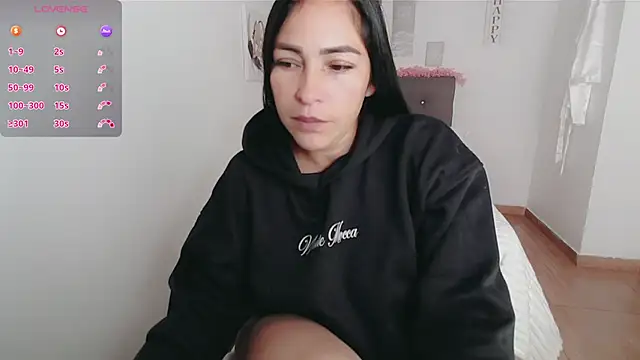 Snapshot of luna_lgomez_ chatting on October 15, 2025, 12:05 pm luna lgomez online show from October 15, 2025, 12:05 pm