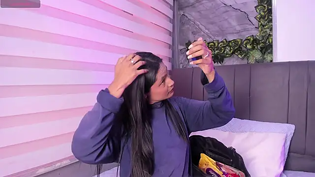 Snapshot of Fernanda_liie_ chatting on November 20, 2025, 12:38 pm Fernanda liie online show from November 20, 2025, 12:38 pm