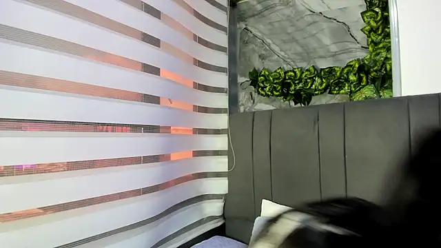 Snapshot of Fernanda_liie_ chatting on December 18, 2025, 12:33 pm Fernanda liie online show from December 18, 2025, 12:33 pm