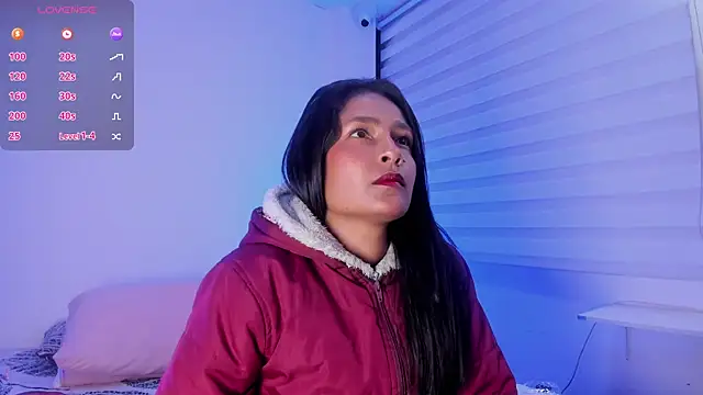 Fernanda liie  online show from April 1, 2026, 12:28 pm