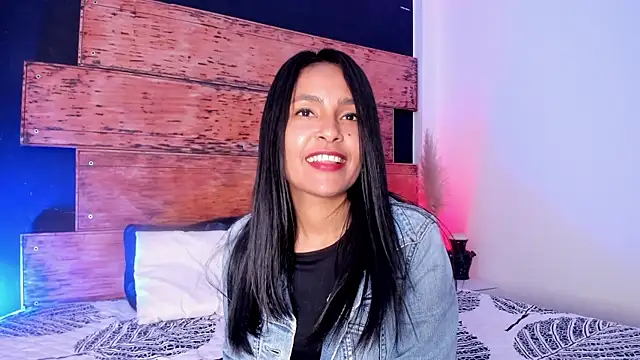Snapshot of Fernanda_liie_ chatting on May 20, 2026, 12:44 pm Fernanda liie online show from May 20, 2026, 12:44 pm