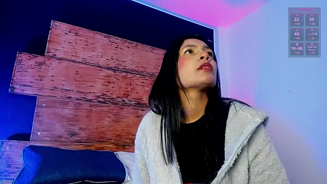 Snapshot of Fernanda_liie_ chatting on May 28, 2026, 12:46 pm Fernanda liie online show from May 28, 2026, 12:46 pm