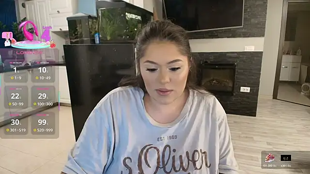 Layla- online show from November 5, 2025, 11:10 am