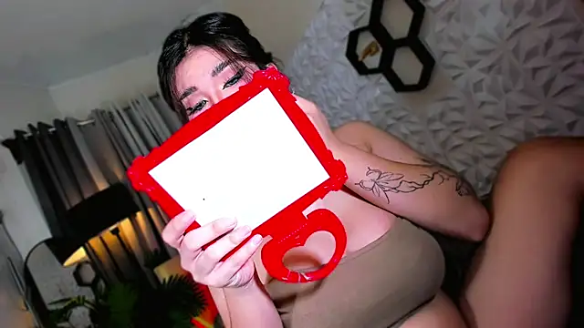 Snapshot of claraakhasova chatting on November 1, 2025, 5:53 am claraakhasova online show from November 1, 2025, 5:53 am