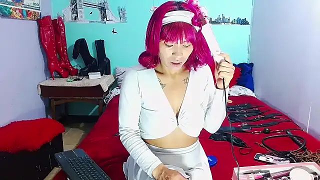 millygrey online show from October 14, 2025, 3:24 pm