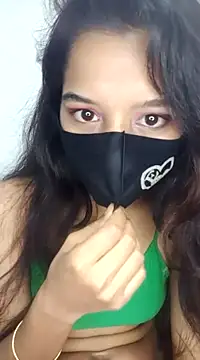 Snapshot of Orna-1 chatting on March 3, 2025, 9:05 pm Orna-1 online show from March 3, 2025, 9:05 pm