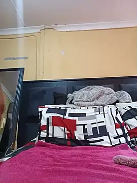 JuicyMilkyTizzy online show from June 8, 2026, 11:43 am
