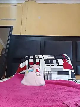 JuicyMilkyTizzy online show from June 11, 2026, 7:28 am