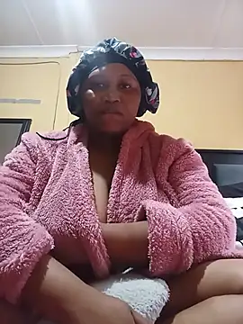 JuicyMilkyTizzy online show from June 17, 2026, 7:55 am