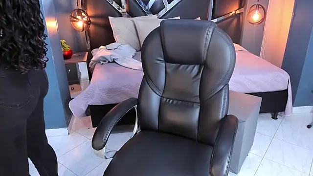 Melissa 23  online show from November 14, 2025, 11:53 am