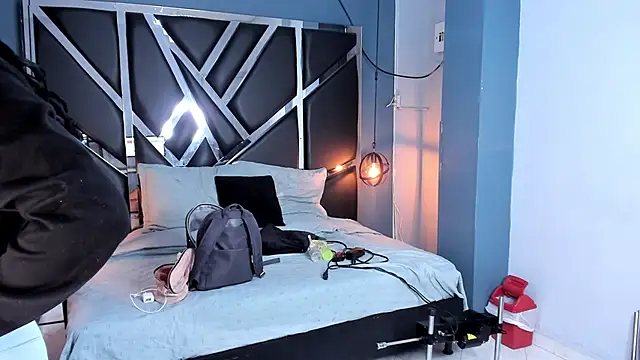 Melissa 23  online show from November 20, 2025, 11:43 am