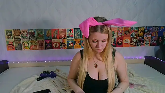 Snapshot of Beatrice_7 chatting on March 8, 2025, 6:58 pm Beatrice 7 online show from March 8, 2025, 6:58 pm