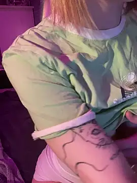 Snapshot of amorearte_m chatting on March 6, 2025, 8:37 pm amorearte m online show from March 6, 2025, 8:37 pm