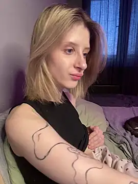 Snapshot of amorearte_m chatting on March 9, 2025, 4:27 am amorearte m online show from March 9, 2025, 4:27 am