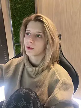 Snapshot of amorearte_m chatting on March 12, 2025, 12:53 am amorearte m online show from March 12, 2025, 12:53 am