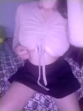 Snapshot of Tetas_lindas chatting on March 14, 2025, 12:32 am Tetas lindas online show from March 14, 2025, 12:32 am