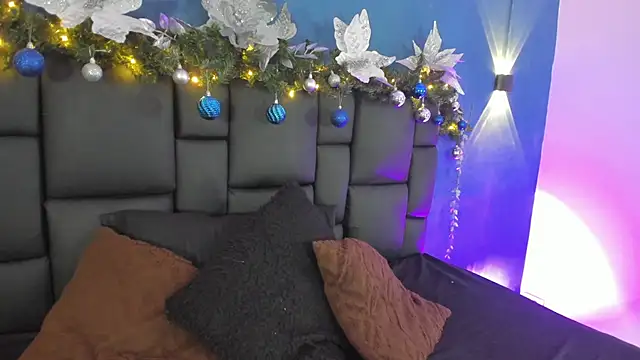 Snapshot of DANESKA_HILLER chatting on December 15, 2025, 8:02 pm DANESKA HILLER online show from December 15, 2025, 8:02 pm