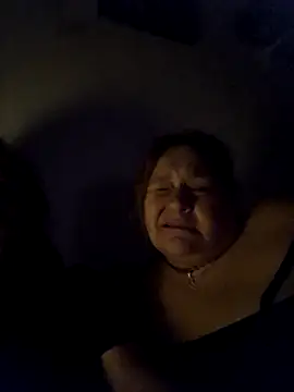 Snapshot of SpnzTnT chatting on February 6, 2026, 8:40 am SpnzTnT online show from February 6, 2026, 8:40 am