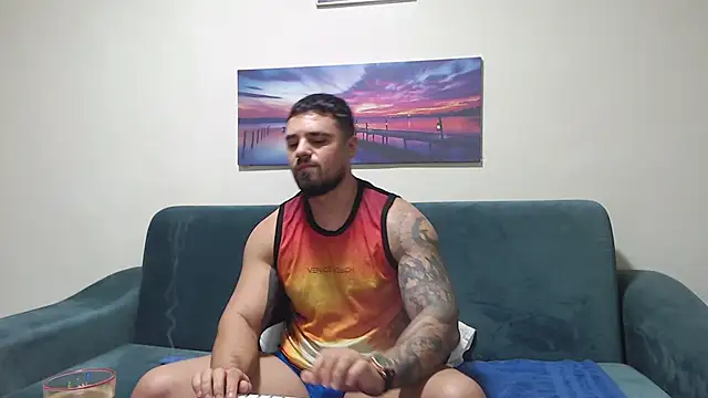 Tiberius hunk online show from November 20, 2025, 4:56 am