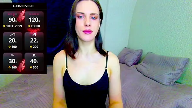 Nicole Redfields online show from April 5, 2026, 5:48 am