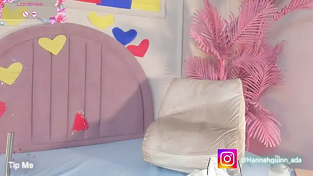 Hanaahquinn online show from June 17, 2026, 1:12 pm