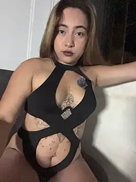 lunaxxx 69 online show from November 25, 2025, 11:16 pm