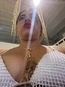 lunaxxx 69 online show from January 5, 2026, 10:46 pm