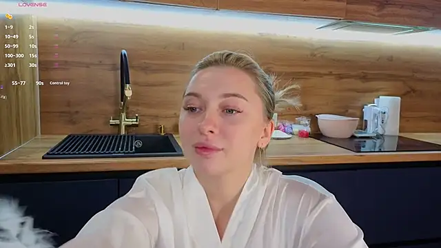 christie luv online show from January 15, 2026, 1:37 pm