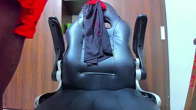 Dreamastercum  online show from April 14, 2026, 11:22 pm