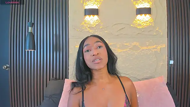 Snapshot of AlexiaAbbey chatting on November 10, 2025, 7:13 pm AlexiaAbbey online show from November 10, 2025, 7:13 pm