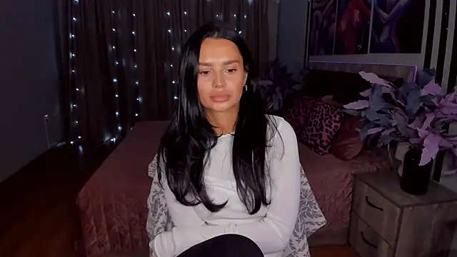 DanaSincere online show from September 12, 2025, 3:50 am