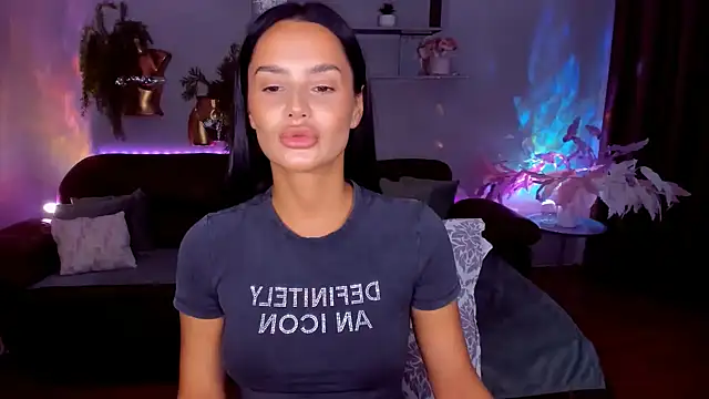 DanaSincere online show from June 18, 2026, 4:02 am