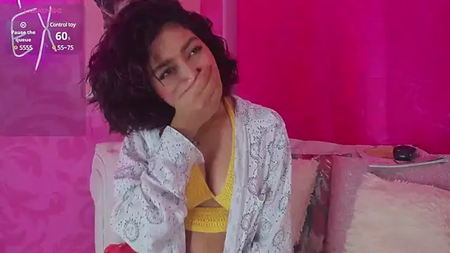 Zoe-S online show from March 18, 2025, 1:09 pm