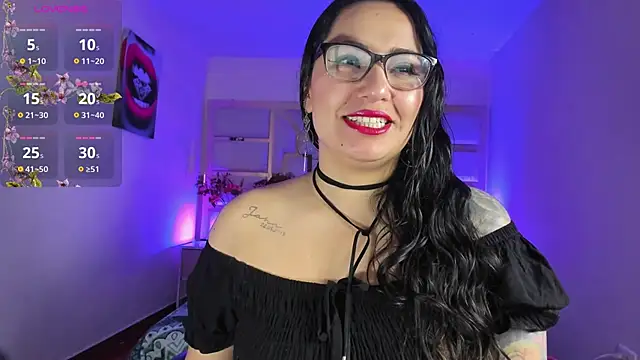 Snapshot of tamara_rouse1 chatting on October 2, 2025, 4:19 am tamara rouse1 online show from October 2, 2025, 4:19 am