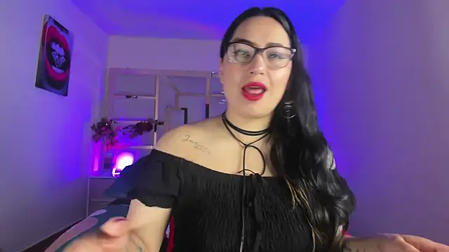 Snapshot of tamara_rouse1 chatting on October 7, 2025, 4:09 am tamara rouse1 online show from October 7, 2025, 4:09 am