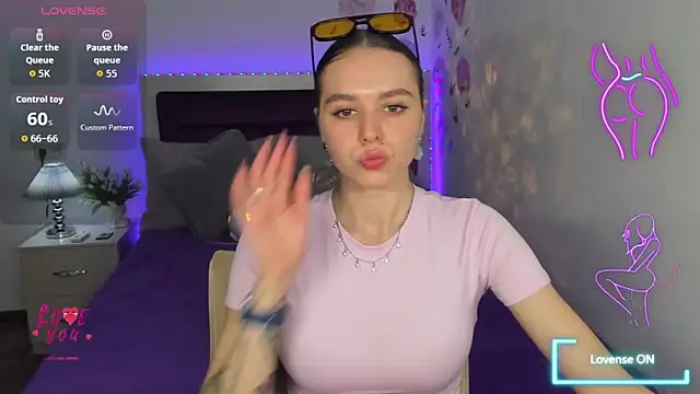 EmelyMason online show from March 25, 2026, 6:08 am