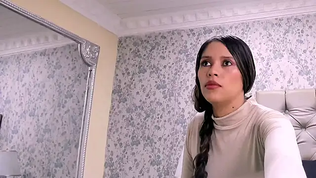 Snapshot of LiliJensen chatting on November 2, 2025, 8:44 pm LiliJensen online show from November 2, 2025, 8:44 pm