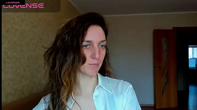 Snapshot of desired_zzoya chatting on April 15, 2026, 2:51 am desired zzoya online show from April 15, 2026, 2:51 am