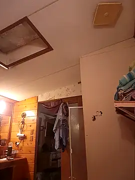 Snapshot of Chroniclilb chatting on October 21, 2025, 11:55 am Chroniclilb online show from October 21, 2025, 11:55 am