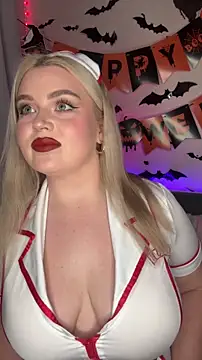 Snapshot of April_Vancee chatting on October 27, 2025, 3:27 pm April Vancee online show from October 27, 2025, 3:27 pm